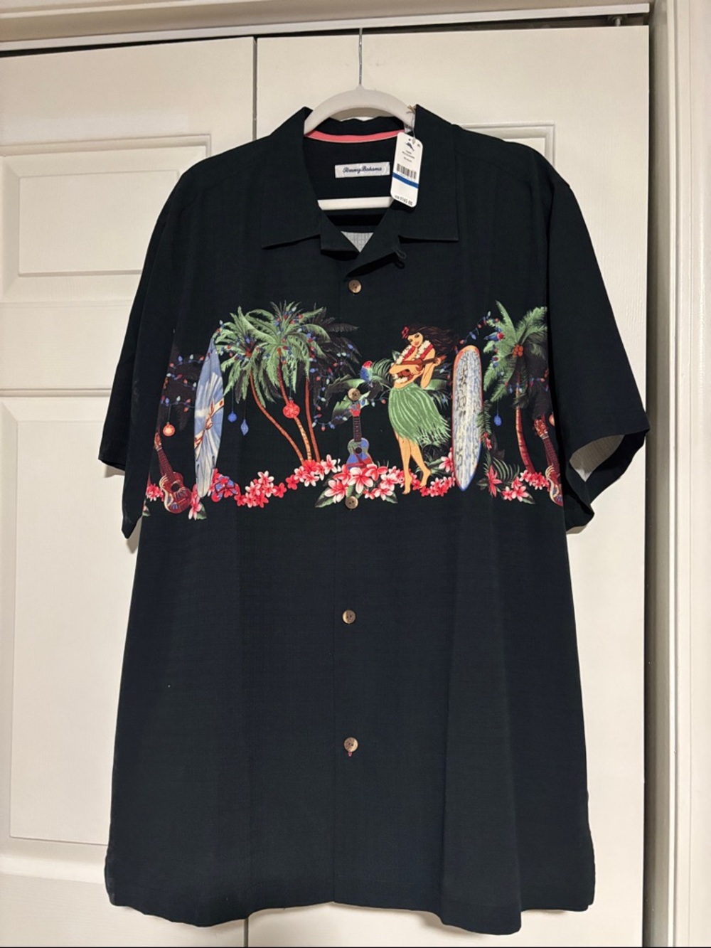 Tommy Bahama Mele Kelikimaka Men’s Black Silk Shirt NWT Sz XL